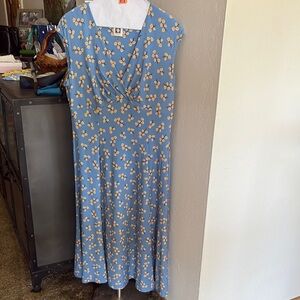 Anne Klein Blue and White Scoop Neck Sundress